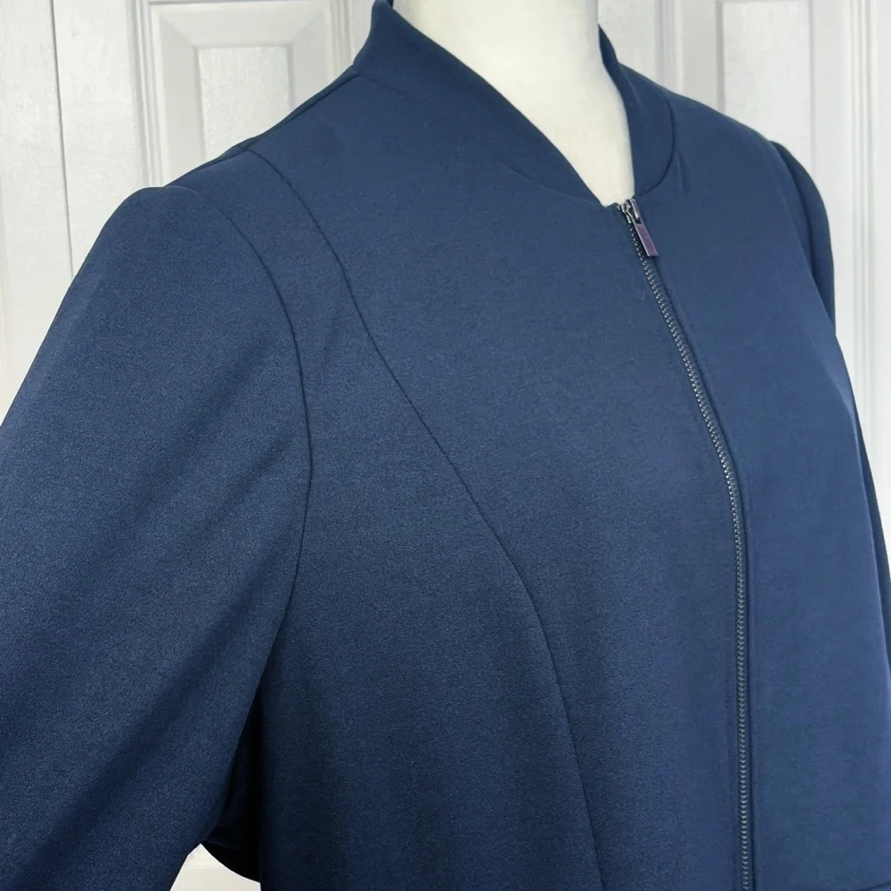 Lane Bryant Navy Blue Long Sleeve Pleated Peplum Waist Zip Jacket 20 - Picture 5 of 16